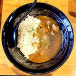 [Curry rice with chicken stock] Comes with salad, soup, and pickles