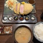 とんかつ豚料理 寿樹 - 