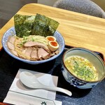 ネーブルシティもとみやオーブ - 11月限定ラーメン 
            濃厚魚介鶏白湯つけ麺 小盛  900円  チャーシュー増し 300円