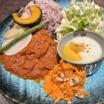 新潟薬膳カレー Ricca - 料理写真:トマトチキンカレー