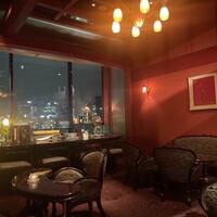 表参道うかい亭 - ウェイティングスペース