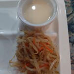 Shanshan - 杏仁豆腐と冷菜
