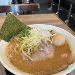 みそ蔵らーめん 花咲 - 甘みそらーめん（味玉トッピング）