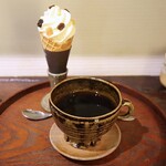 うつわcafeと手作り雑貨の店 ゆう - 緋色コーヒー(600円)
バニラソフト(410円)