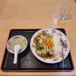 聚香楼 - 中華丼、付いてくる玉子スープ