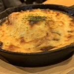 Kyou To Ebisuya - サーモンとカレーのチーズ焼き