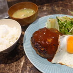 鉄板居酒屋しらんけど - ハンバーグランチ