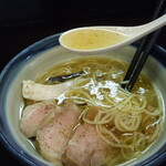 Ramen Kanade - あっさり系のスープ