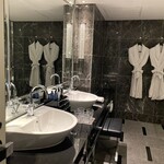 エクシブ有馬離宮 - 洗面所。