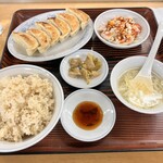 ぎょうざの満洲 - 料理写真: