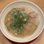 長浜ラーメン 長浜亭 - ラーメン　　690円(税込)