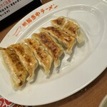おおぎやラーメン - サービス餃子