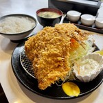 まるやま食堂 - あじフライ定食 1500円