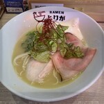 RAMEN とりが - 鶏濃こい麺塩　900円