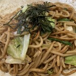 まるしょう - 醤油味の焼きそば中盛