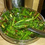 天下一品 - このまま食べても上手い ニラ薬味