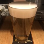 ヒマラヤテーブル - ピルスナー(大山Gビール)。わりとコクの強さもありながらも飲みやすくクセのない一杯。最初でも、間にちょっと挟むでも。