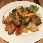 ヒマラヤテーブル - ツォエラ。飾り包丁の何気ないひと仕事(*^^)b