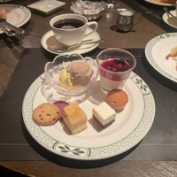 ロウリーズ・ザ・プライムリブ 恵比寿ガーデンプレイス店 - 