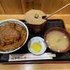 ぶた丼のとん田
