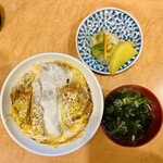 中華・洋食 やよい - かつ丼 上 1200円
            2023年11月14日