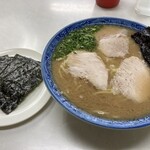 竜里 - ラーメン650円＋海苔60円