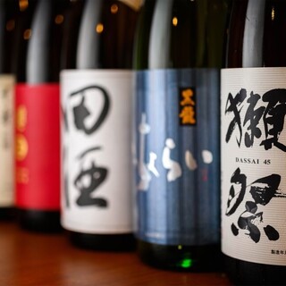 A selection of famous sake from all over the country! Great value all-you-can-drink options available ◎