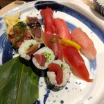 立飲み寿司 三浦三崎港 めぐみ水産 - 