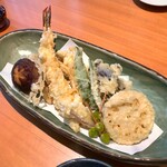 Kissui Teuchi Soba Ichikawa - 天ぷら盛合せ・海老・野菜。1190円