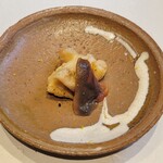 鮨 久いち - ◆やわらかく仕上げたほっき貝に炙りを加え