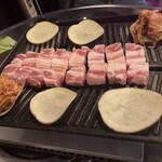 KOREAN DINING 住吉 - サムギョプサル