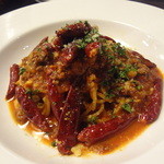 BUGreen - ① 国産牛のボロネーゼパスタ、鬼辛　ハーフサイズ（680円）