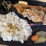 Shunsensakaba Mantenya - 日替わり　エビフライと鶏からあげ