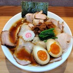 オランダ軒 - しょうゆチャーシューメン(1400円)＋味玉(120円)