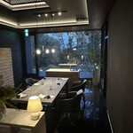 TSUSHIMI - 店内（夜）