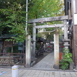 カフェ ド SaRa - 浅間神社から少し先を左折