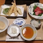 かごの屋 - 海老天ぷら2種のまぐろお造り定食♪