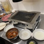 Taishuu Horumon Yakiniku Kemuriki - 