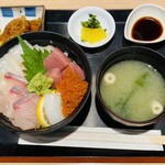 はかた天乃 - 「海鮮丼」1,560円税込み♫