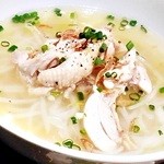 Nha Viet Nam - 蒸し鶏のフォー