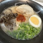 濃厚とんこつラーメン 一峰 - 