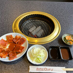 炭火焼の店ロンドン - 今から炭火で焼いてくよ〜！
