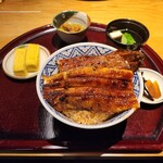 鰻 炭焼 ひつまぶし 美濃金 - うな丼(上)