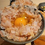 BUSHIDO TOKYO - 生卵がついているので、鰹節の布団の中にダイブさせて、、、❤️