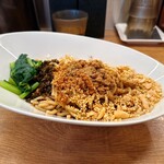 雲林坊 - 料理写真:汁なし担担麺（辛味３痺れ４）