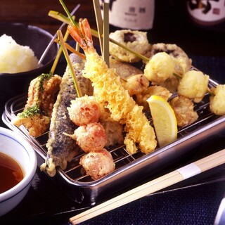 変わり種や季節食材が魅力のおすすめ串天と煮込み料理