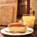 Kafe Ru Gure - タルトタタン
                      オレンジジュース