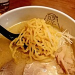 Menya Higashisapporo No Fukurou - 中太縮れ麺