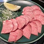 ゆたか - 黒毛和牛タン刺身