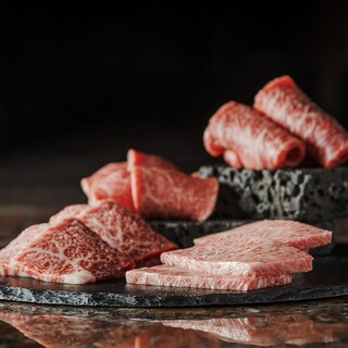 【新年派对预约中】熔岩烤肉享受套餐17道菜品3,850日元～